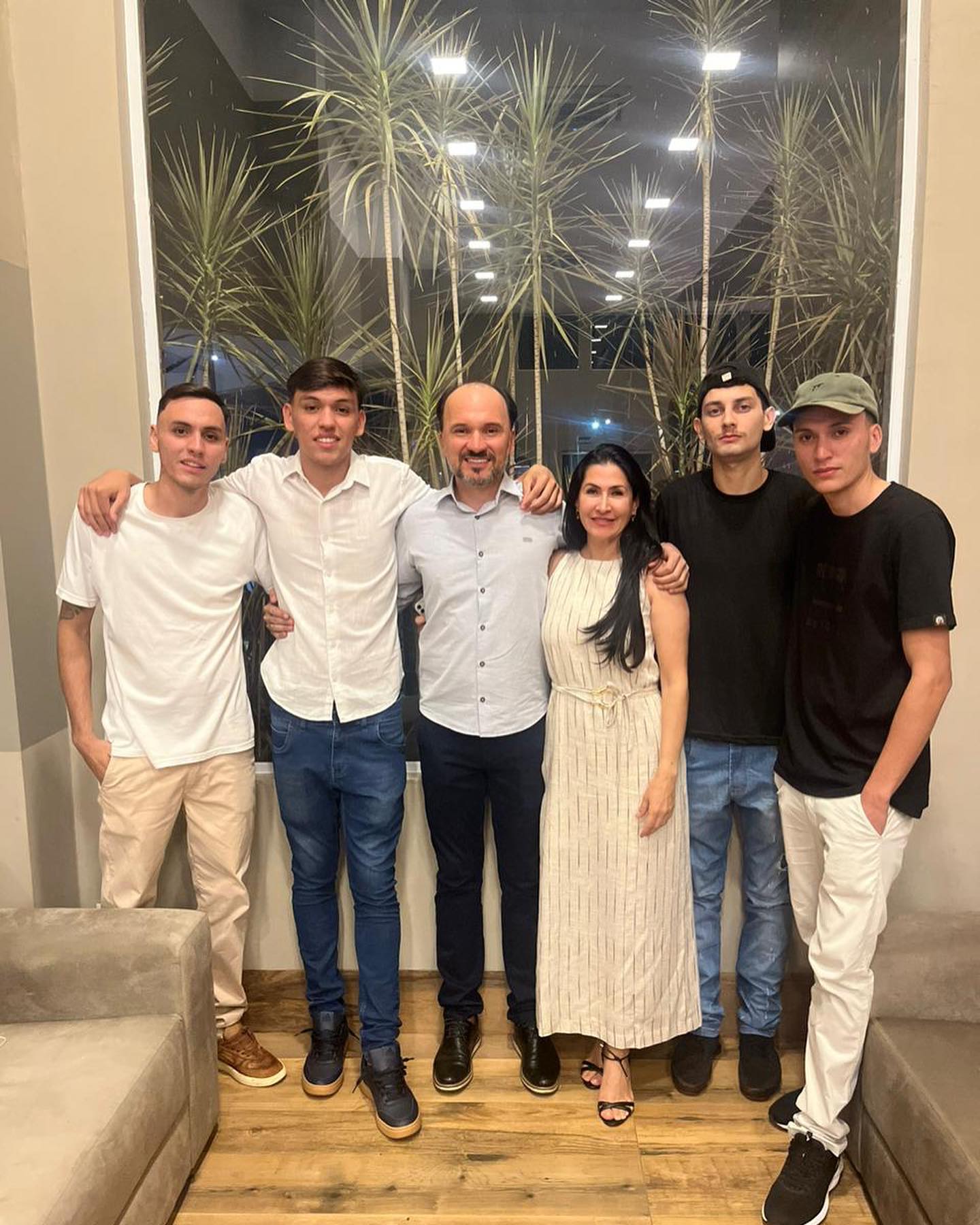 Junior Rodrigues com sua família